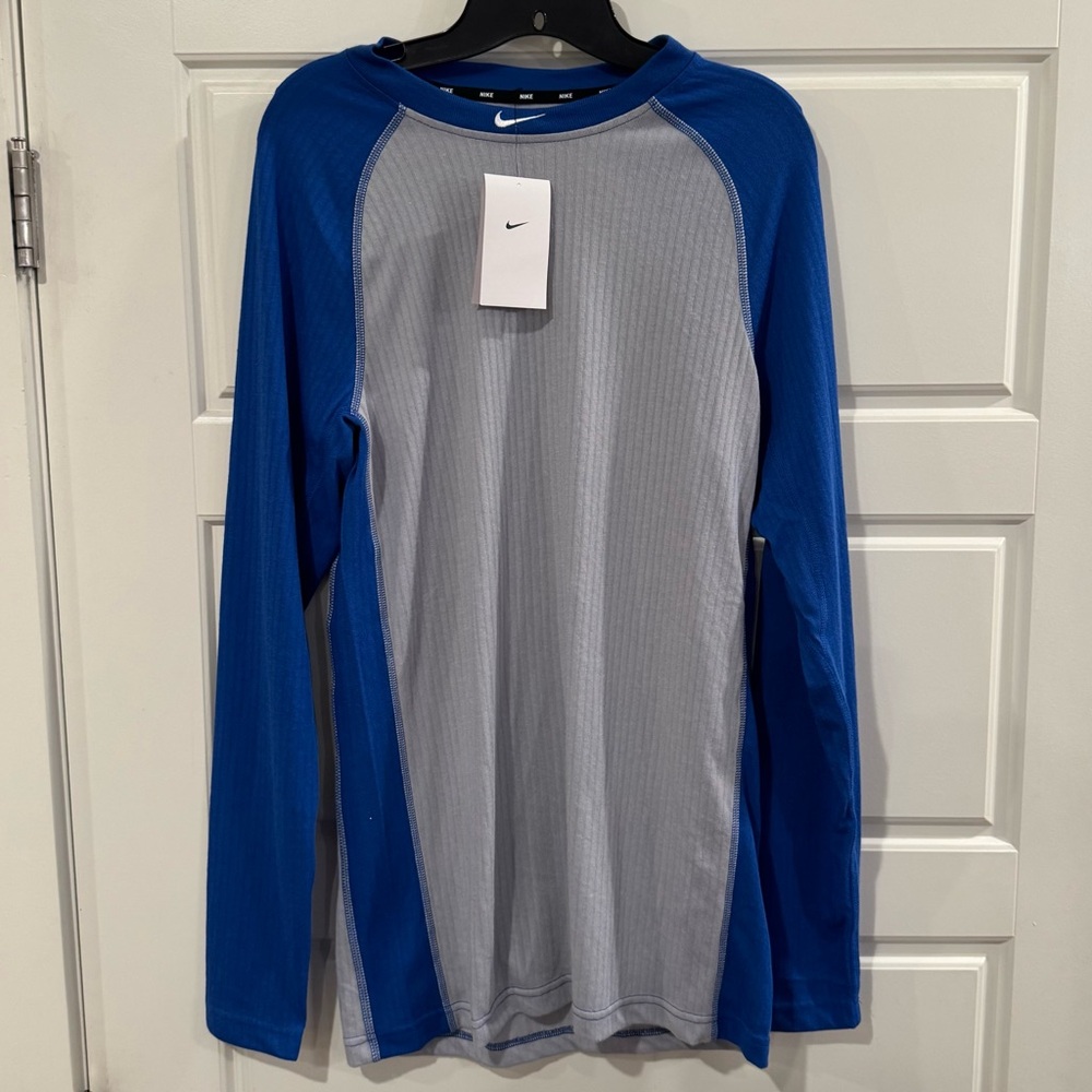 Nike Men's Long Sleeve Baseball Top Size Medium New